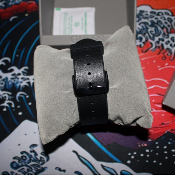 Guess Black Watch - Picture 2 of 4